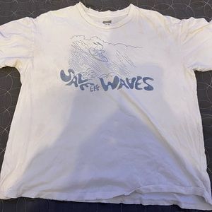 American Eagle M Snoopy Save the Waves Graphic T